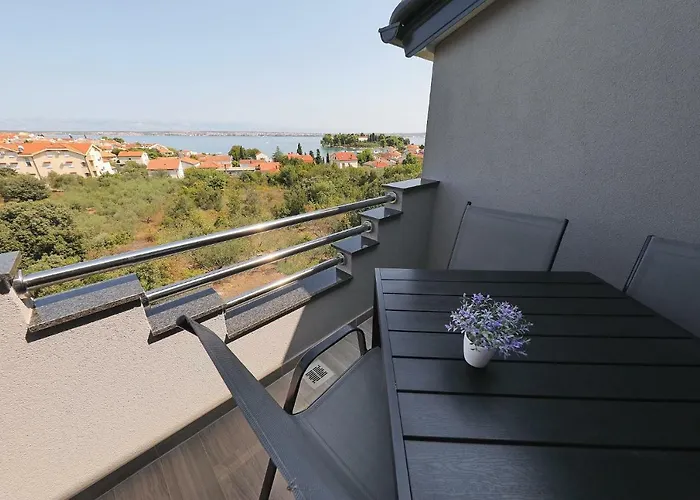 Marijana Apartman *