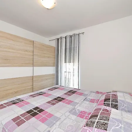 Apartment Marijana Preko