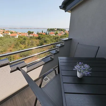 Marijana 아파트 *